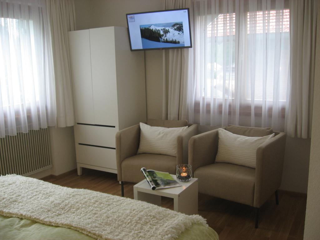 Gaestehaus Laesser Меллау Номер фото